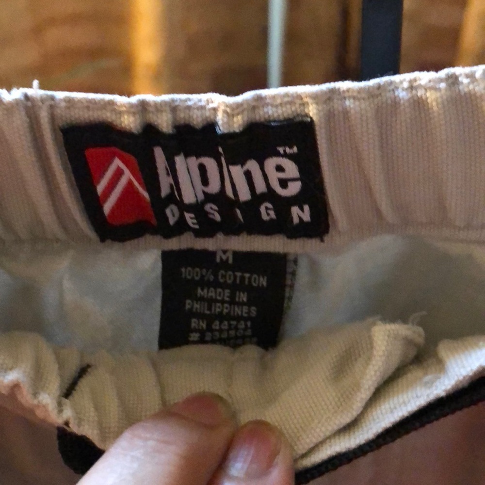 Alpine Design Shorts - Picture 2 of 4